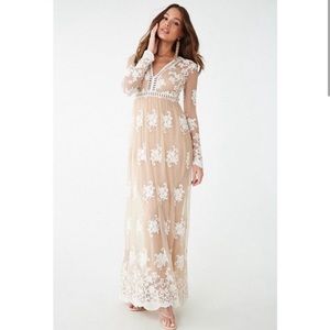 Forever 21 lace embroidered dress!